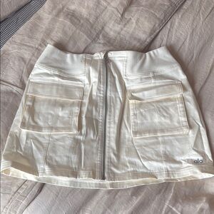 NWOT Alo Cream Mini Skirt with Pockets